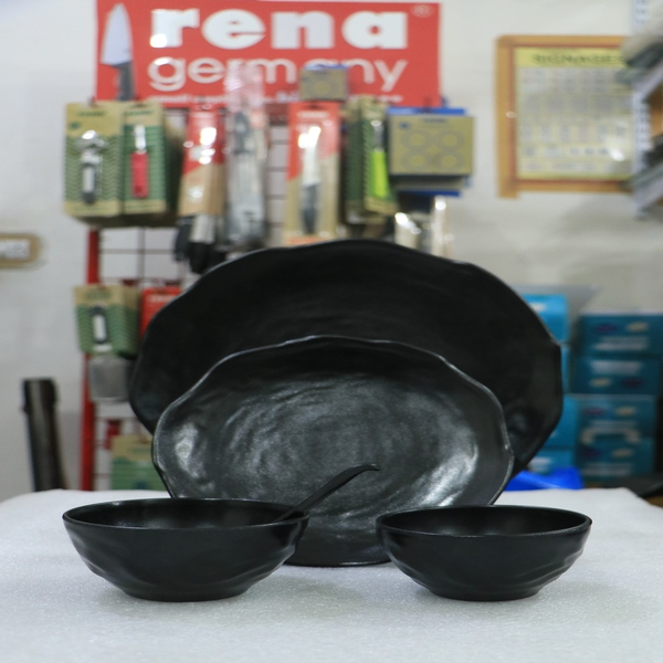 Deco Black Plates and Bowls